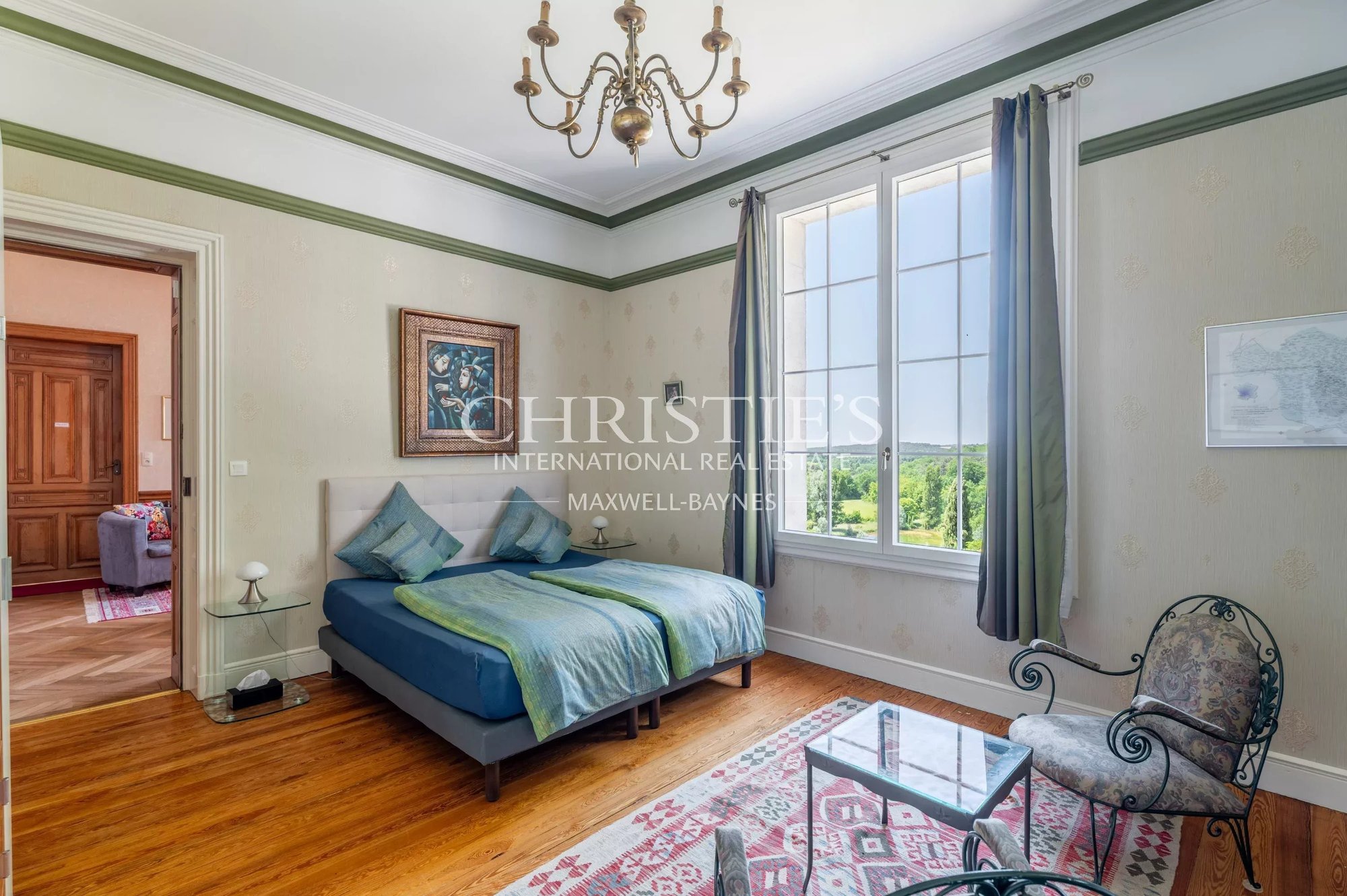 Stunning Chateau With Professional Equestrian Facilities