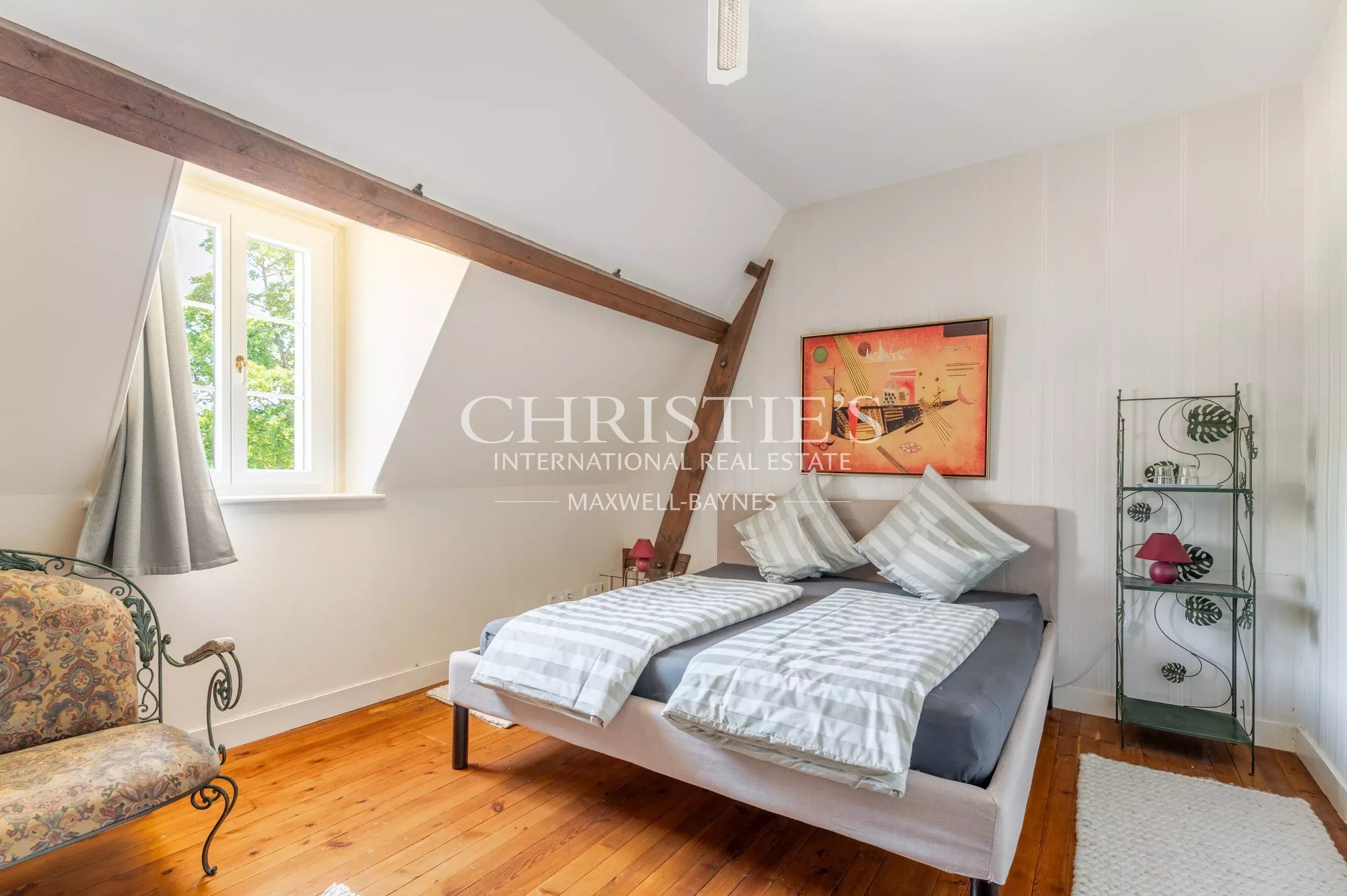 Stunning Chateau With Professional Equestrian Facilities