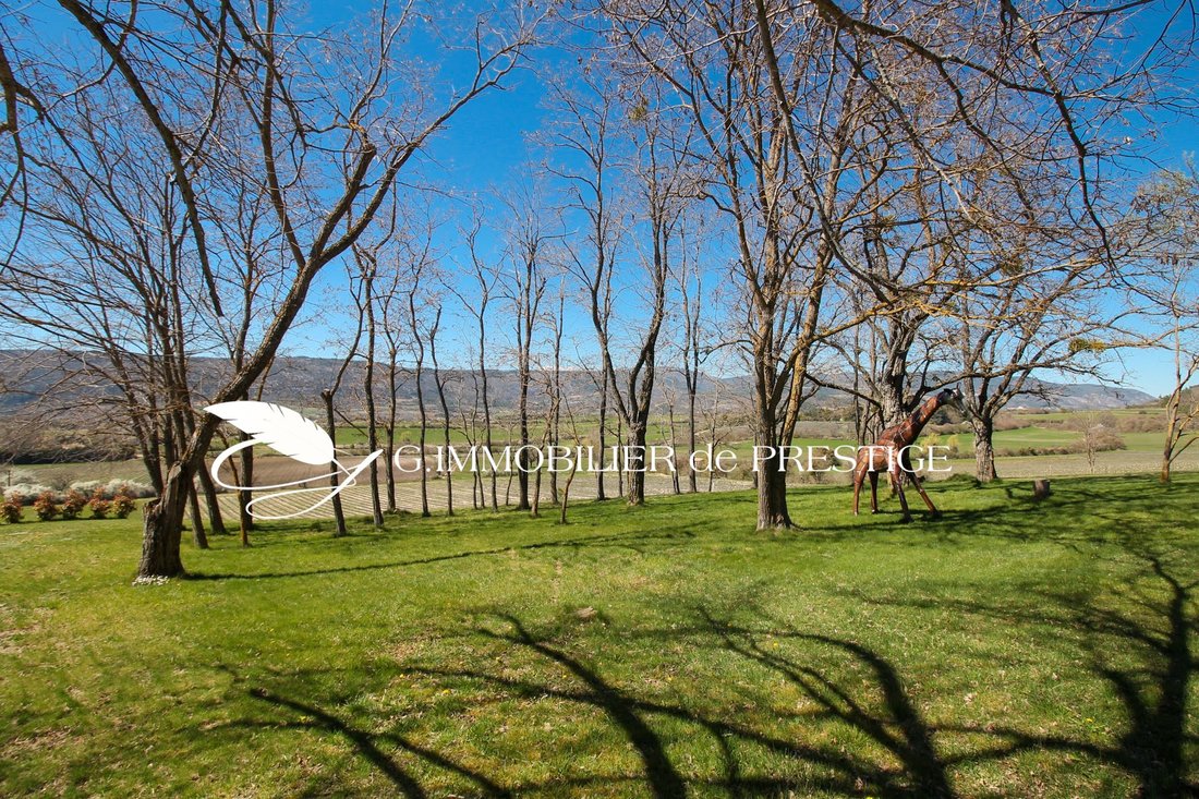 Une Propriété D’exception Au Cœur D'un Domaine De 9 Hectares Avec Vues Panoramiques