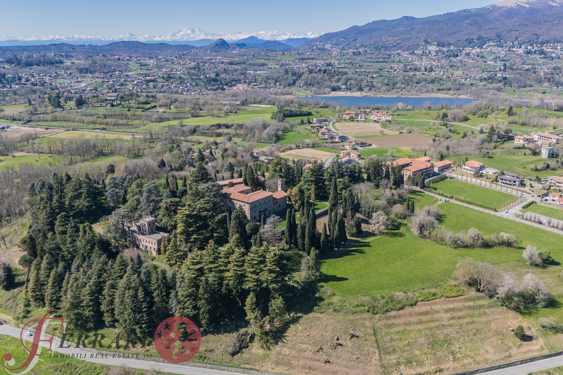 Unique Historic Residence: Castle With 120,000 Sqm Park And Breathtaking Views