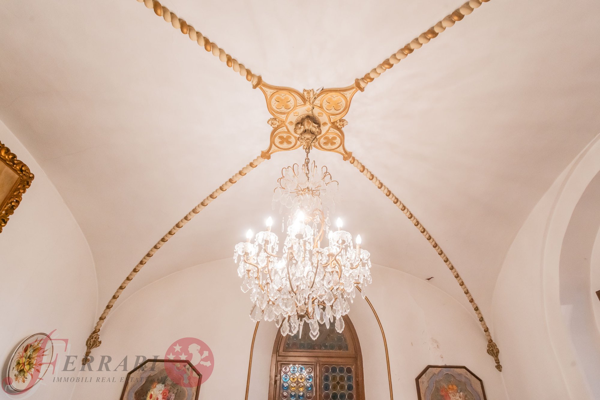Unique Historic Residence: Castle With 120,000 Sqm Park And Breathtaking Views