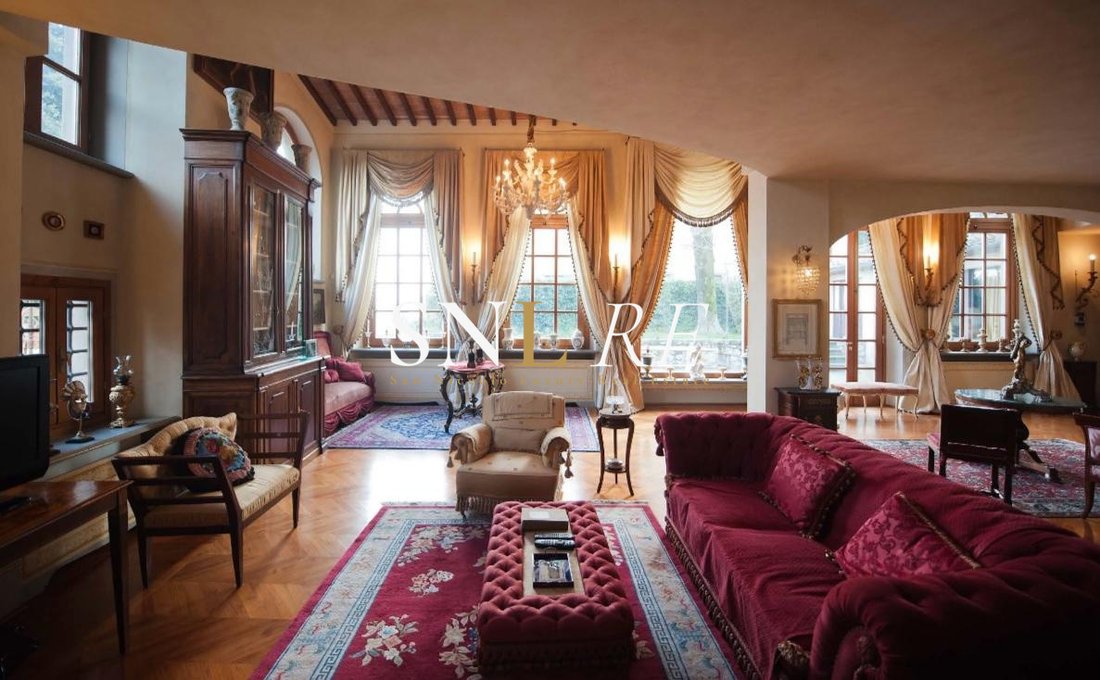 Villa Ginori Castle
