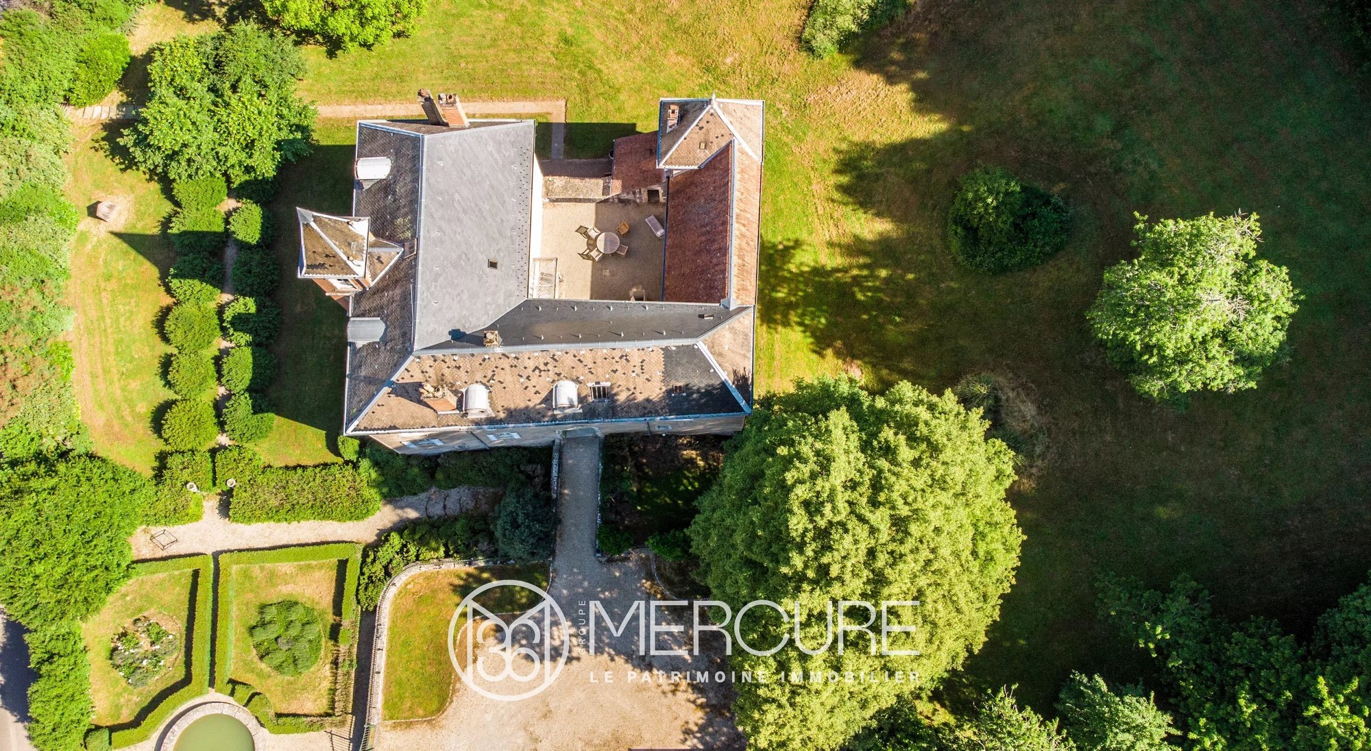 Villers Paters Castle Dating Back To The 15th Century, Rebuilt In The 19th Century, Approx. 1.8 He