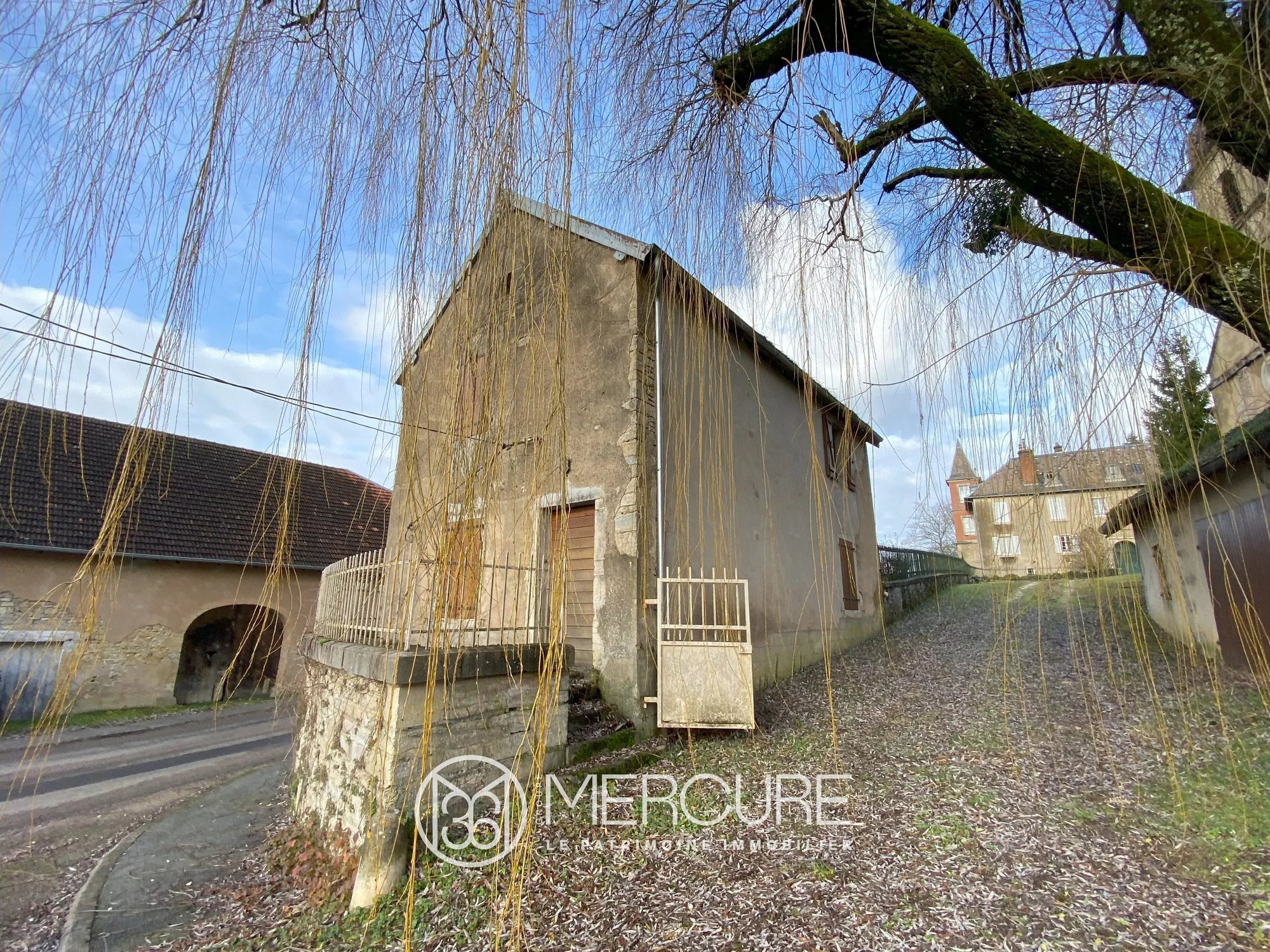 Villers Paters Castle Dating Back To The 15th Century, Rebuilt In The 19th Century, Approx. 1.8 He