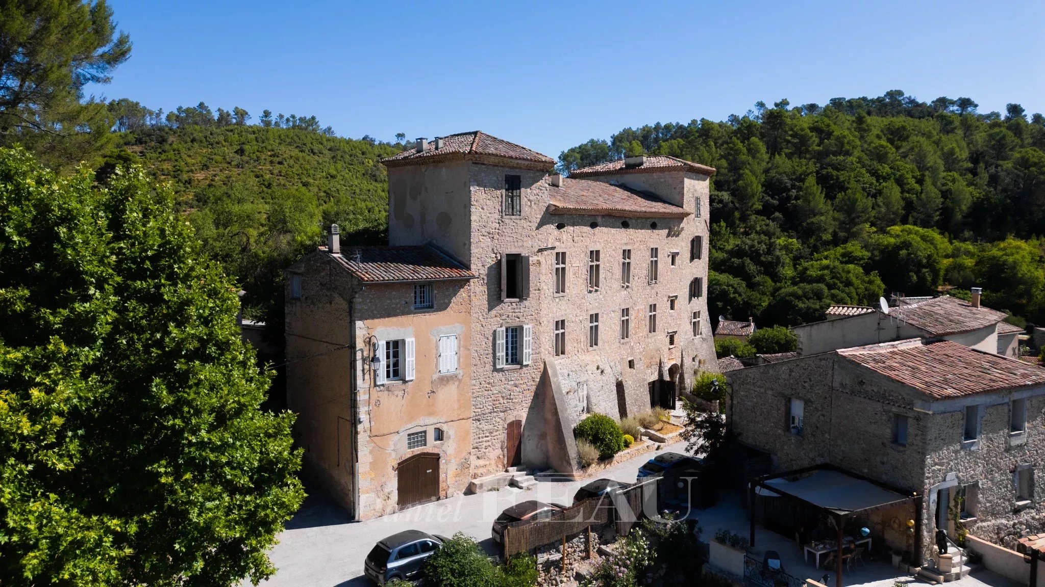 Timeless Templar Chateau with Historic Elegance - 2