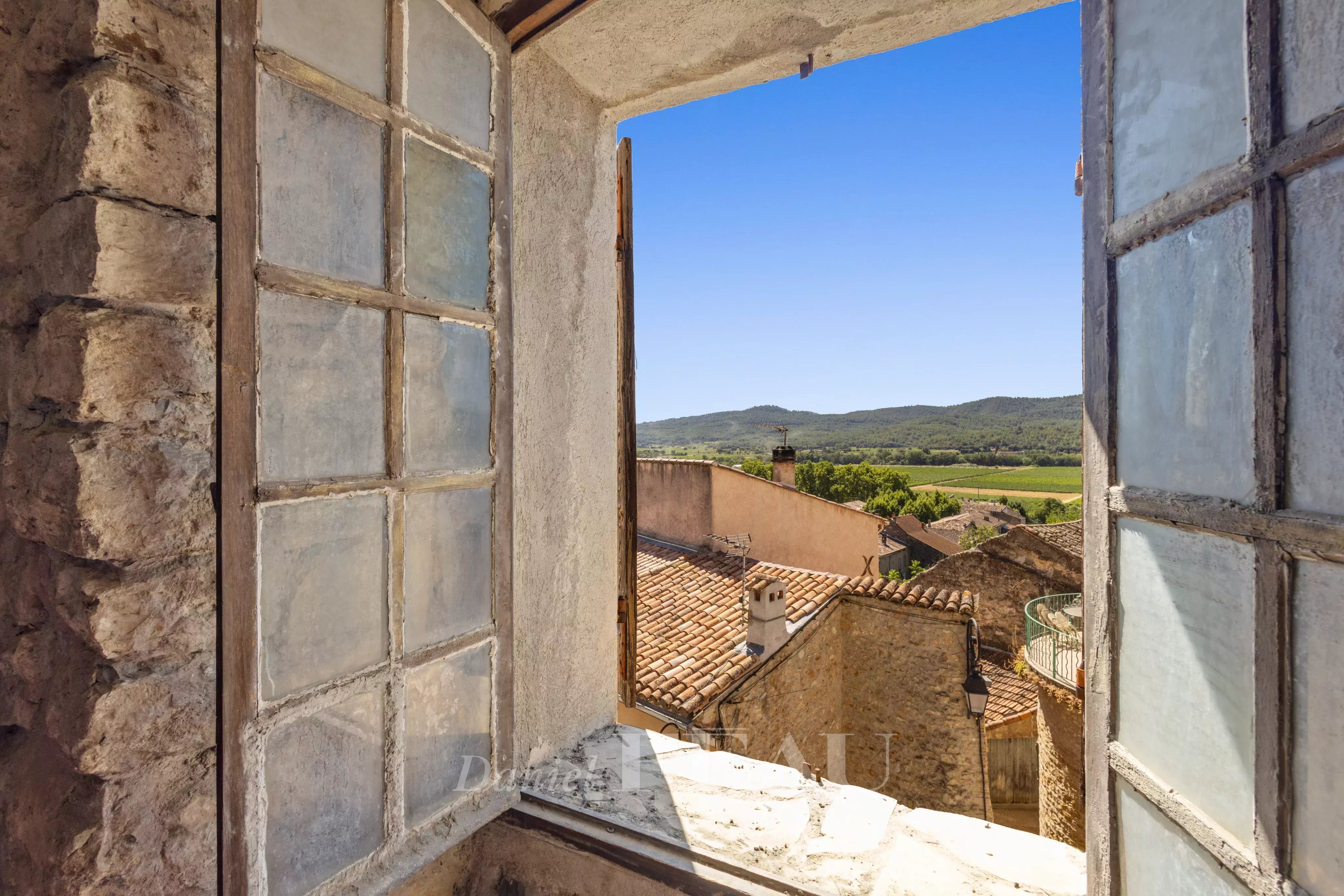 Timeless Templar Chateau with Historic Elegance